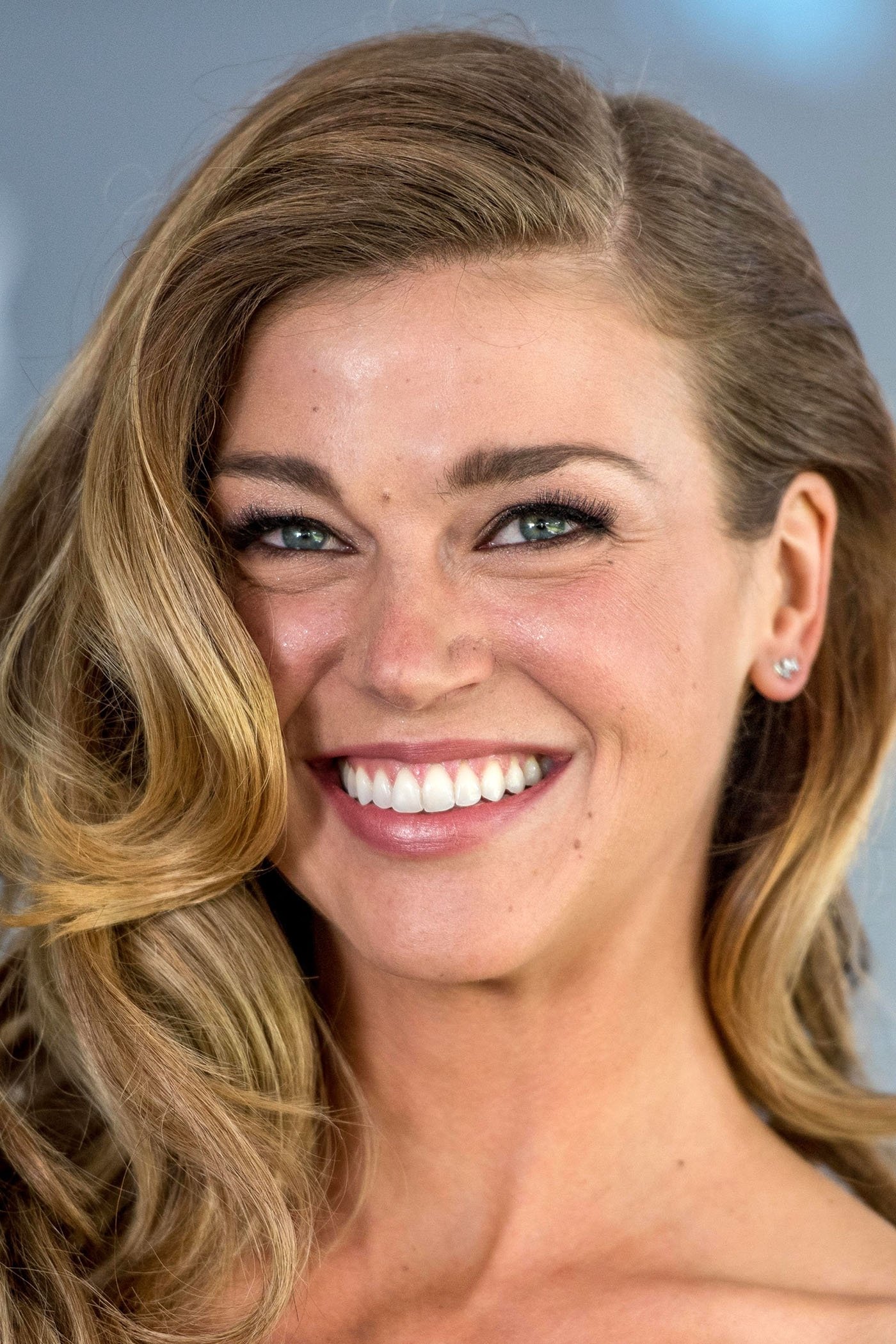エイドリアンヌ・パリッキ(Adrianne Palicki,阿德琳妮·帕里奇)