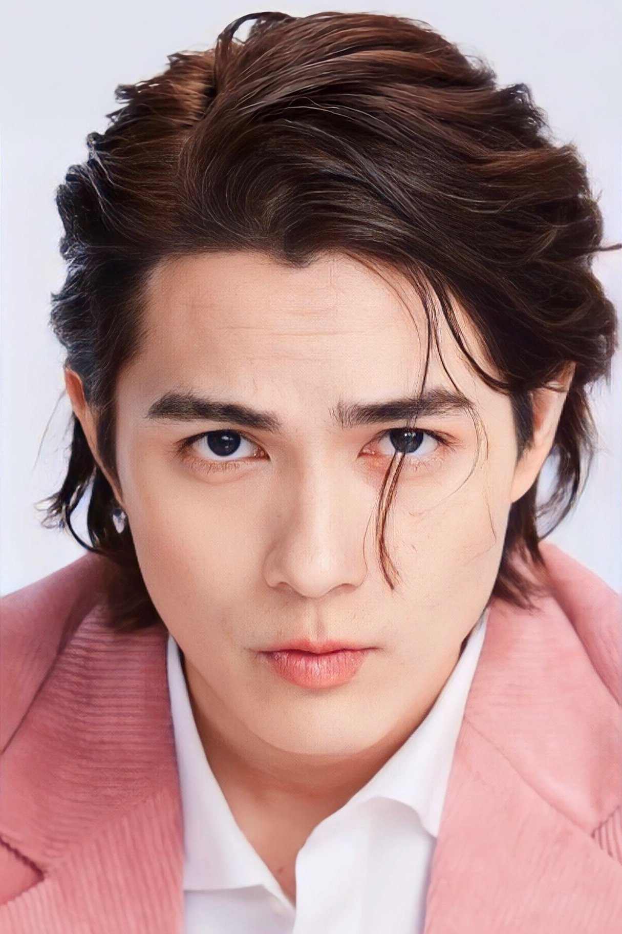 ชาลี ไตรรัตน์(Charlie Trairat,查理·瑞纳)